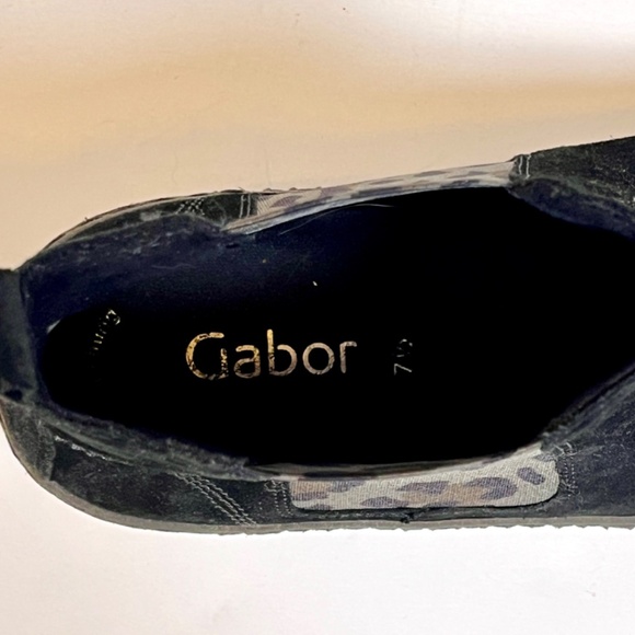Gabor Black Cheetah Chelsea Ankle Boots US Women Sz 10 Slip On Flat Sneaker - Picture 10 of 10
